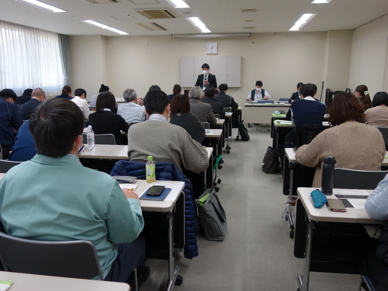 【1/23・27】「改正育児・介護休業法等説明会」を開催しました