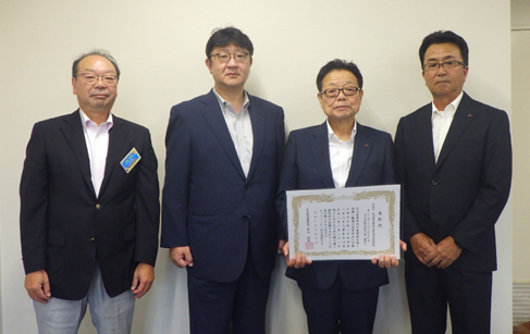 無災害記録を達成したいわき労働基準監督署管内の工事現場に「無災害表彰状」を授与
