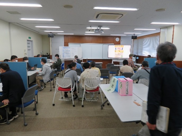 おしごと応援フェアの様子　　　写真4