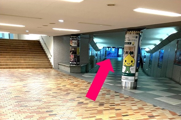 JR札幌駅から3