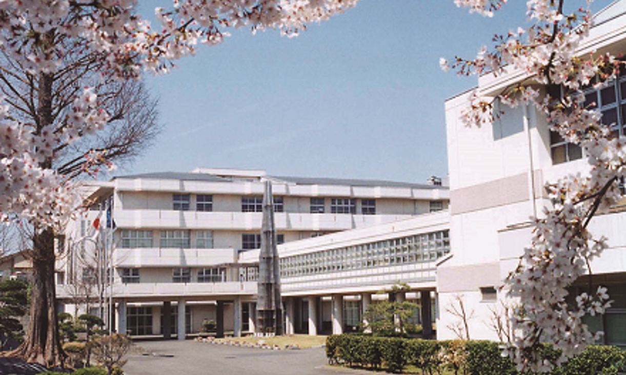 神奈川県立産業技術短期大学校の外観