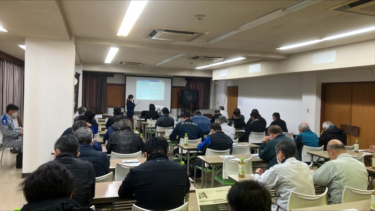 建災防藤津分会主催の労働安全講習会において、講習を行いました。（武雄労働基準監督署）