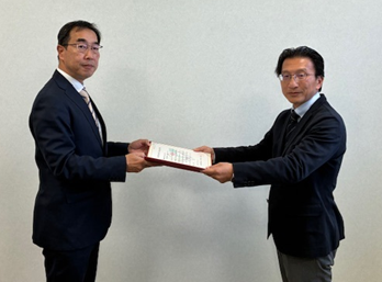 令和7年12月9日、「若者雇用促進法」に基づく「ユースエール認定」を取得された 奥儀建設株式会社 様 に対し、認定通知書の交付を行いました。