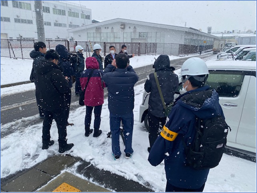 写真・店舗周辺における冬期型災害の防止対策を確認