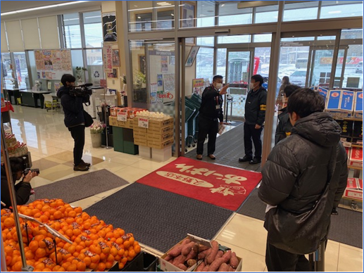 写真・店舗内における労働災害の防止対策を確認