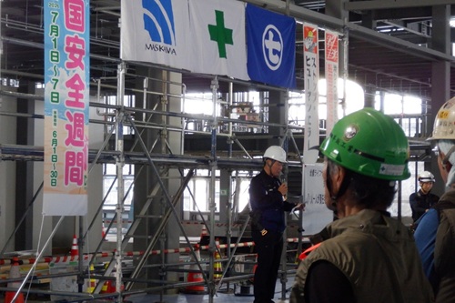 山形労働局長による公開安全パトロール　写真1